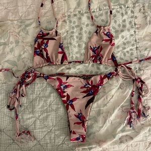 Acacia swim set in mokoli’i
